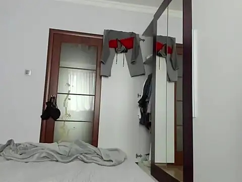 ElektraShine29のライブXXXチャット