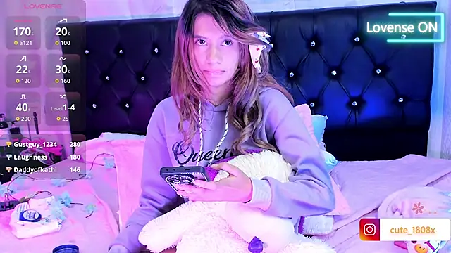 Sofiia_cute_ Chat XXX live