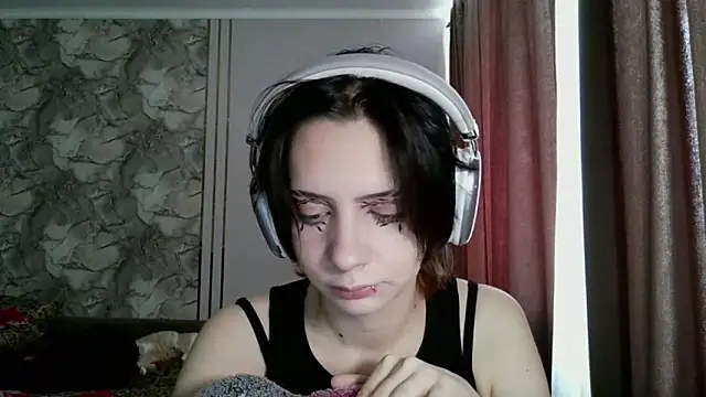 LxayBloom's Live XXX Chat