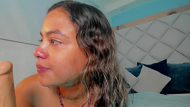 dulce_lyraa1's Live XXX Chat