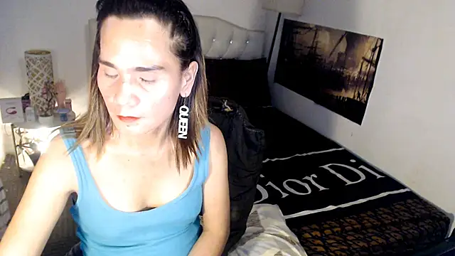 NinaDOM4CUM Adlı Modelin Canlı XXX Sohbeti