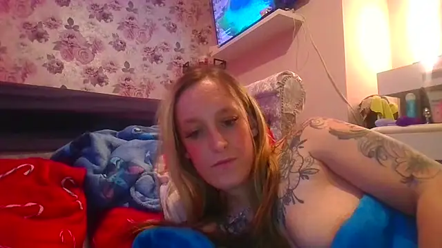 LucyRoseMae লাইভ XXX চ্যাট