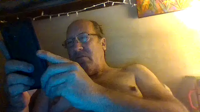 hornyrich69 Live XXX-Chat