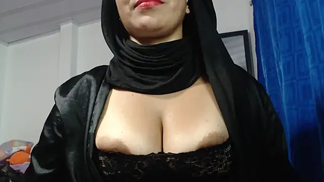 nadia__abaud 即時 XXX 聊天