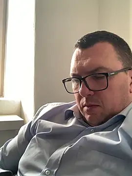 Mike8523 Live XXX Chat