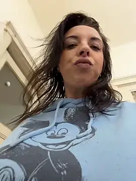 Almmaxxxx Chat XXX in diretta