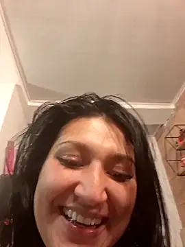 XXX chat uživo modela Magenta_Moon