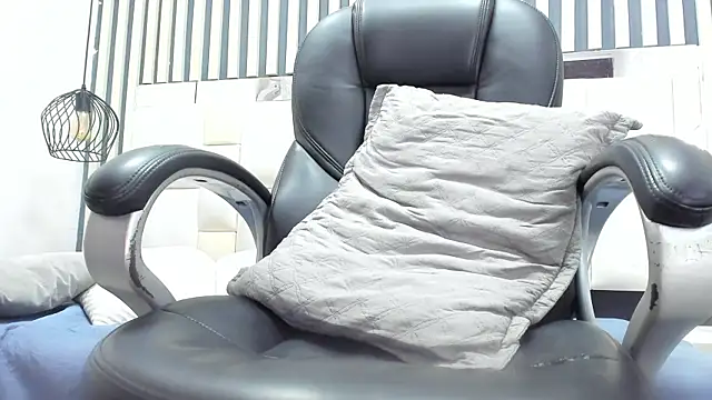 camila__herrera Adlı Modelin Canlı XXX Sohbeti