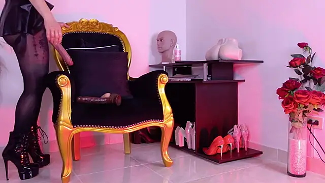 SaraFerrera_: онлайн-секс-чат