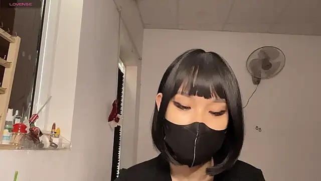 Tieu-May's Live XXX Chat