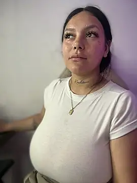 Miia__Taylor: онлайн-секс-чат