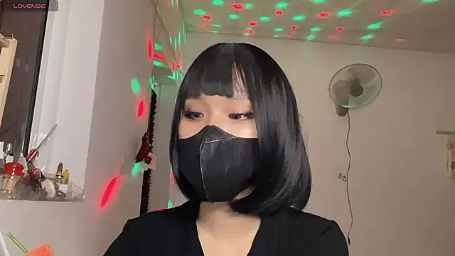 Tieu-May Live XXX-Chat