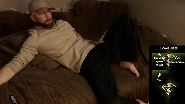 MaxRouger live XXX chat