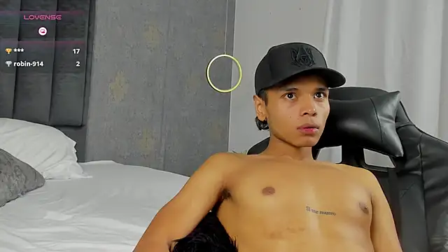 Alejandroo_Montenegro 웹캠 쇼