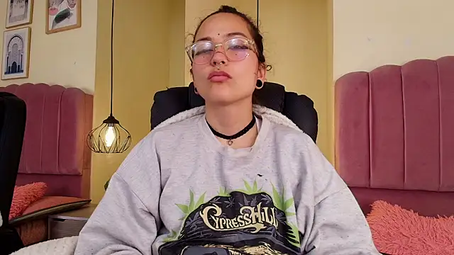 Chat +18 de Hanabie_ ao vivo