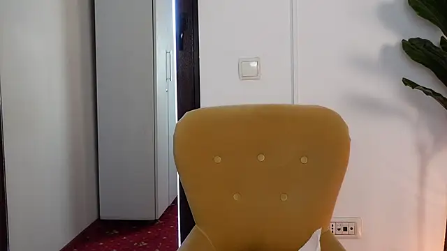 Chatroom XXX en direct de NinaCrystal1