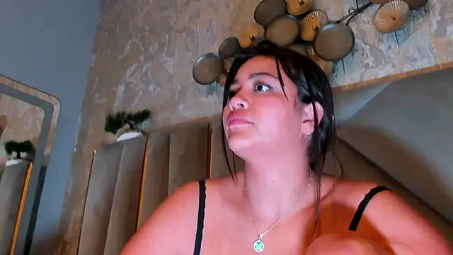 Chatroom XXX en direct de KimDevinne