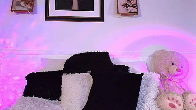 sandy_morgans Adlı Modelin Canlı XXX Sohbeti