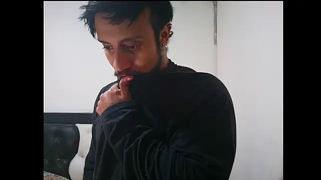 danistrial Live XXX-chat