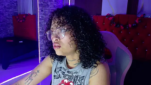 Chat XXX ao vivo de mia_hernnandez