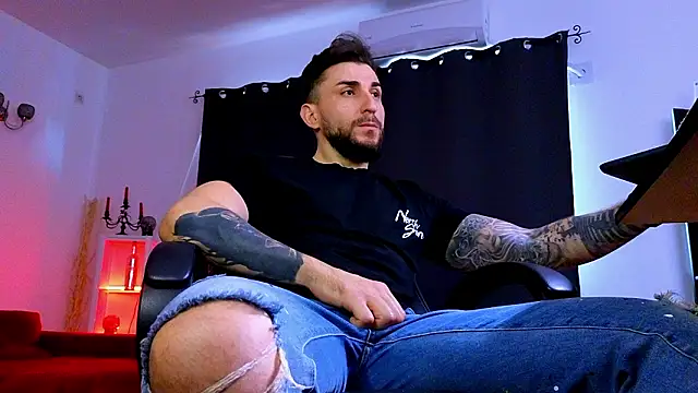 แชท XXX สดของ MightyAaron66