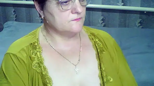 Chat +18 de ElzaJewel ao vivo