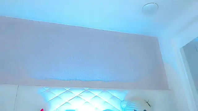 Chatroom XXX en direct de hanna_dolls_