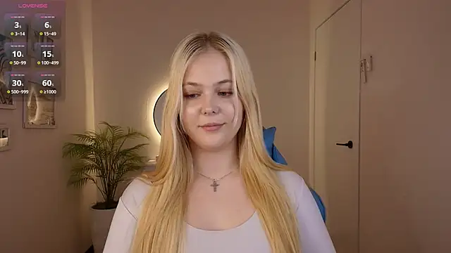 Elle_Funning's Webcam Show