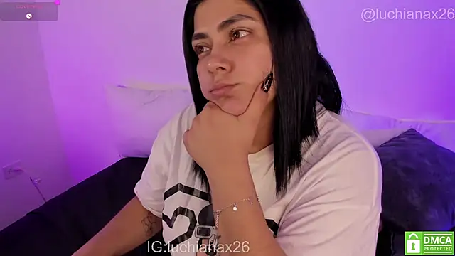 Chat +18 de lucy26_ ao vivo