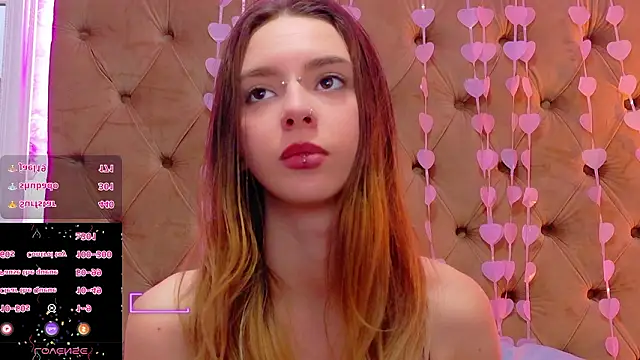 Chat +18 de CoraVex ao vivo