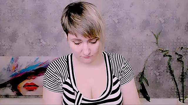 Chat +18 de Djullia ao vivo