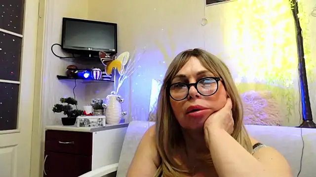 SusieNoreen Live XXX-Chat