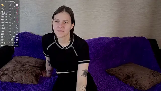 MirthfulUnseen live XXX chat