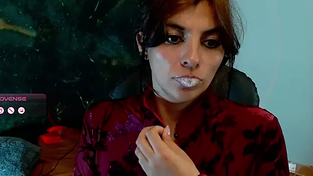 julieth_sex1 即時 XXX 聊天