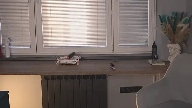 FranciscaGaring's Live XXX Chat