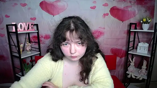 NeonilaLisova 现场XXX聊天