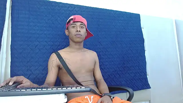 TonnyMarck's Live XXX Chat