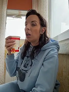 Almmaxxxx Chat XXX in diretta