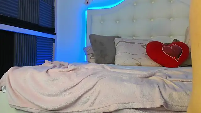 TinyBlair live XXX chat