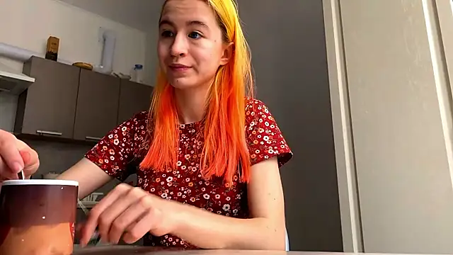 EmilyHein: онлайн-секс-чат