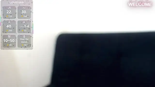 luisa__torres: διαδικτυακό σόου στην κάμερα