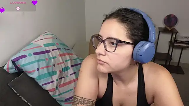 blue__moon_'s Live XXX Chat