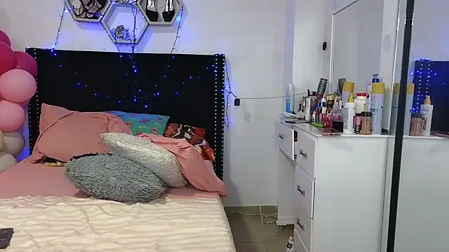 XXX chat uživo modela charlotte_077