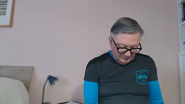 Show modela YOU6me na web-kameri