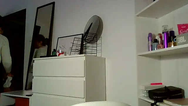 Chat +18 de Ms-Lust1- ao vivo