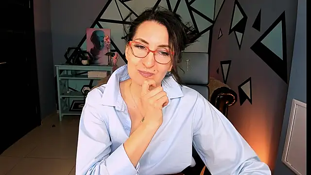 UnaTerra Adlı Modelin Canlı XXX Sohbeti