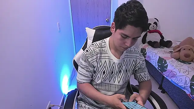 Asta_YunoXXX webkamerás műsora