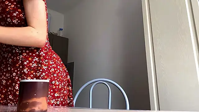 Chatroom XXX en direct de EmilyHein