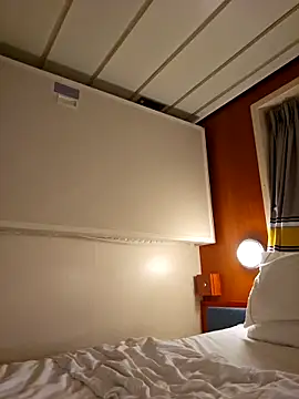 แชท XXX สดของ Skyellar