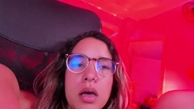 Chat XXX ao vivo de Olivia_Fox69